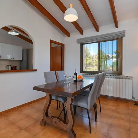 Casa Soleada En カルプ