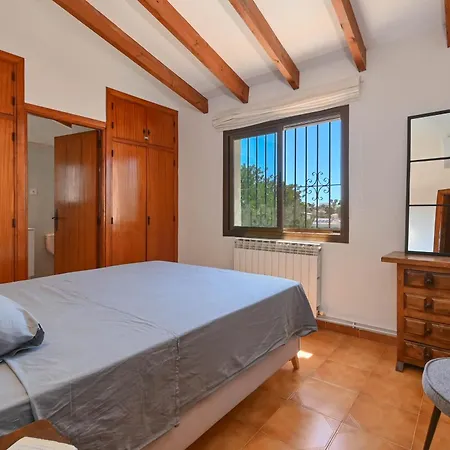 Casa Soleada En カルプ